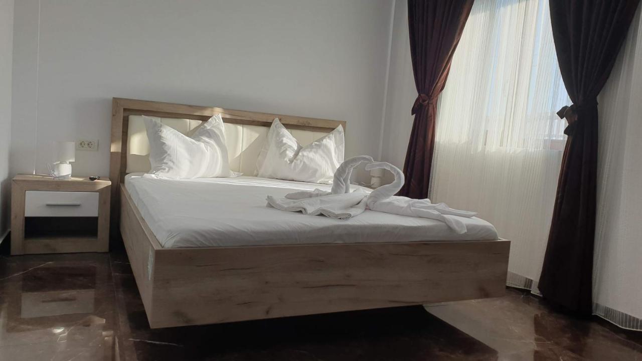 Pensiunea Maria Hotel Tuzla Bagian luar foto
