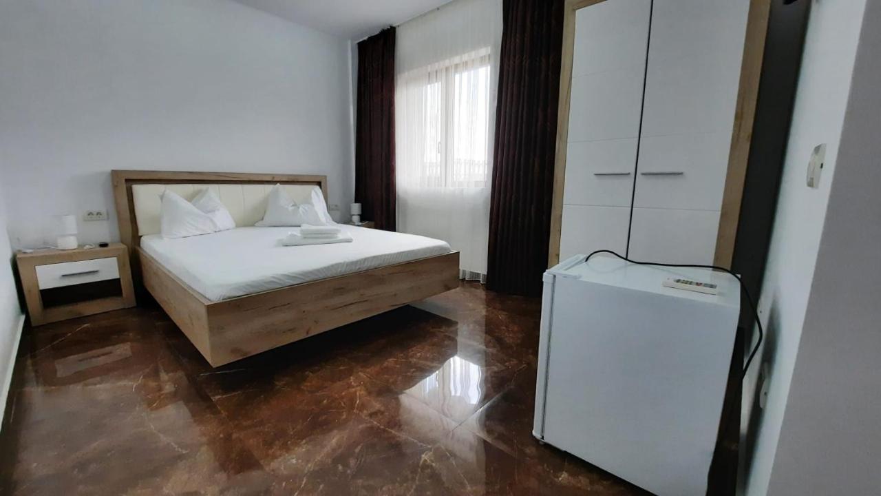 Pensiunea Maria Hotel Tuzla Bagian luar foto